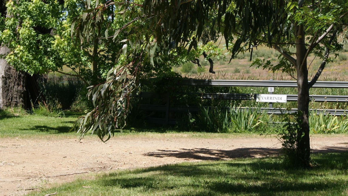 Lidster Cottage | " Yarrindi " Garden Cottage