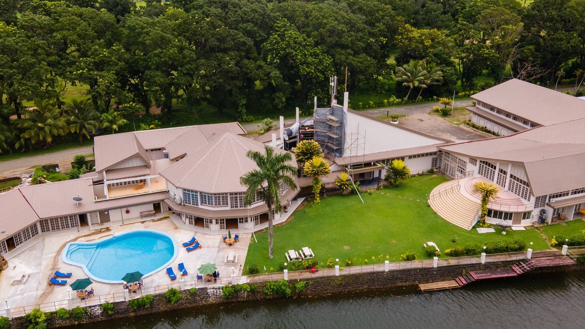 Pacific Harbour Hotel | Yatu Lau Lagoon Resort