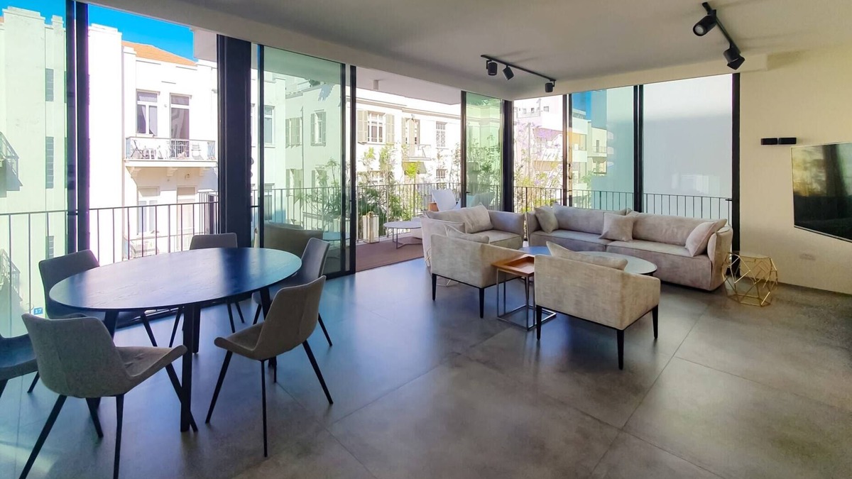 Tel Aviv Apartment | Yavne Brillant - Three Bedroom Apartment, Sleeps 6
