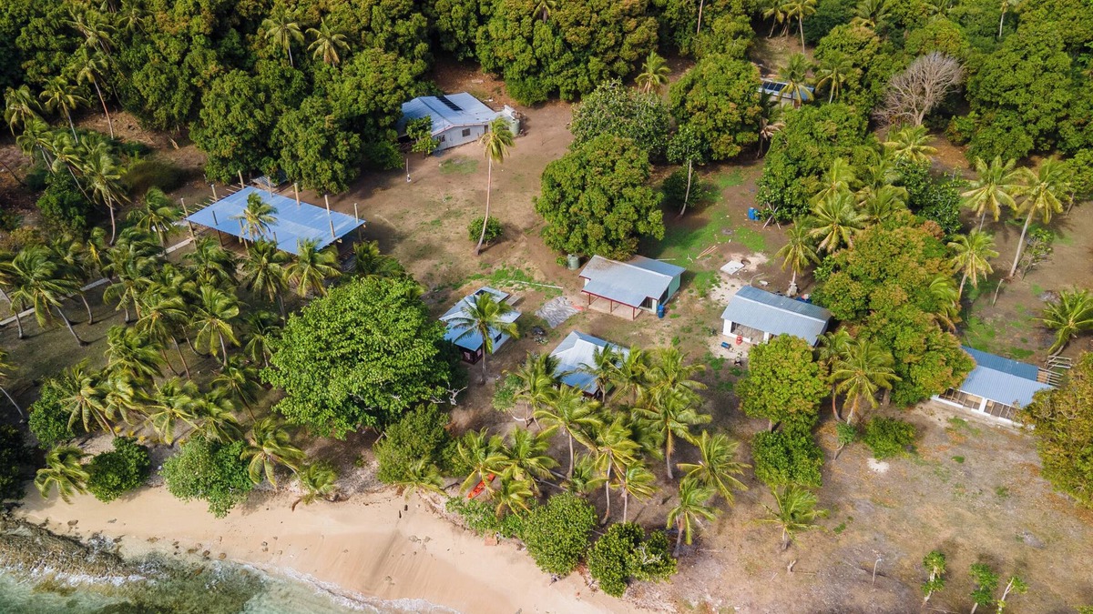 Naviti Island Hotel | Yawekata Eco Still Bluewater Lodge
