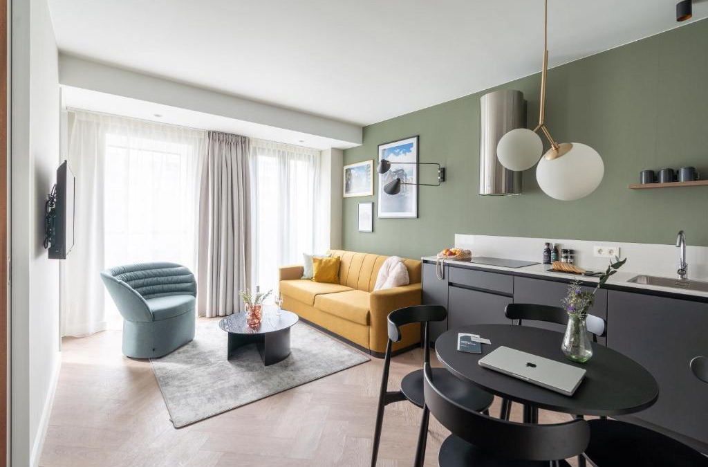 Statiekwartier Apartment | YAYS Antwerp Opera by Numa