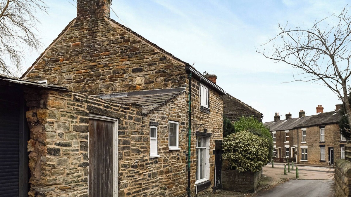 Mottram in Longdendale Cottage | Ye Olde Mottram Chip Shop