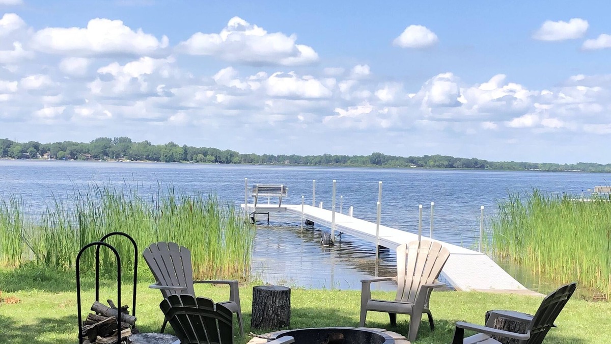Ham Lake House | Year-round relaxation with lots of space and all the comforts of home!