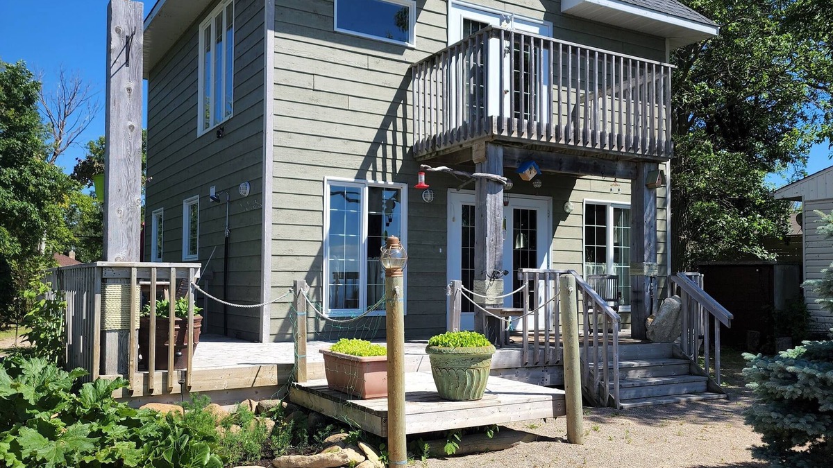 Grand Beach House | Year Round Waterfront Retreat