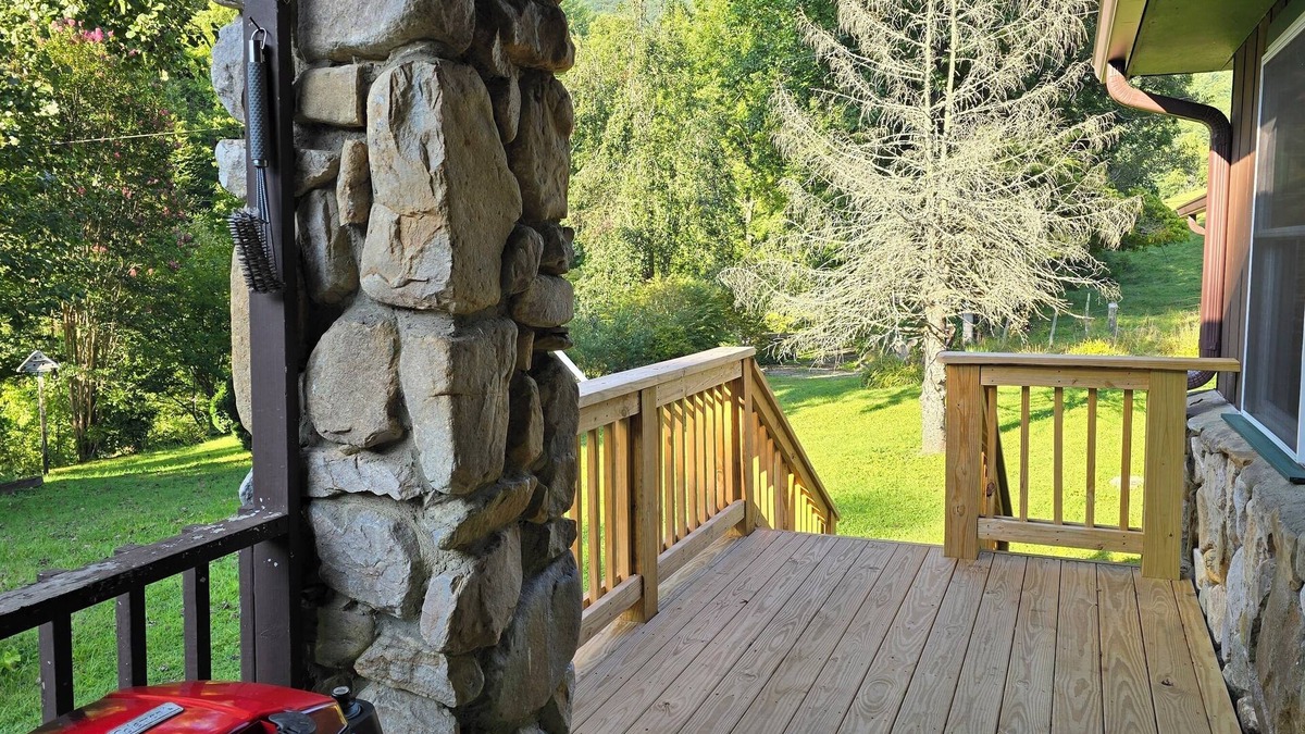Robbinsville House | Yellow Creek Cabin