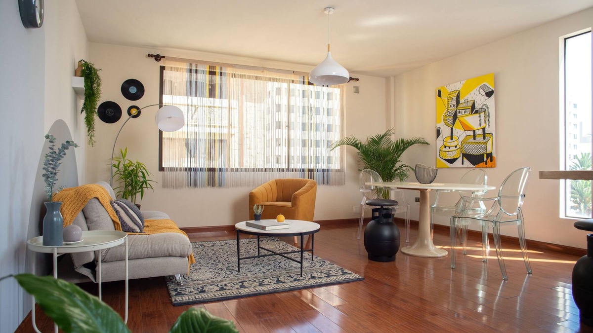 Cochabamba Apartment | Yellow Gem Apt - Campoverde