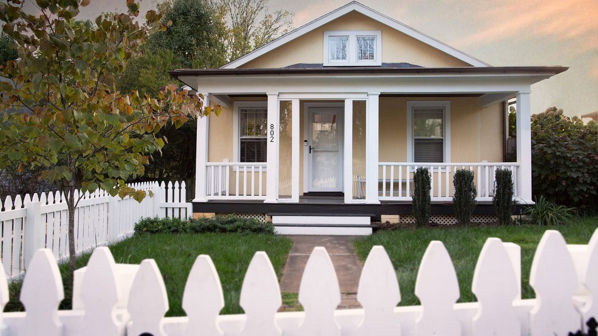 Belmont House | Yellow House| 2 BR Cottage Dtwn Cville/Belmont