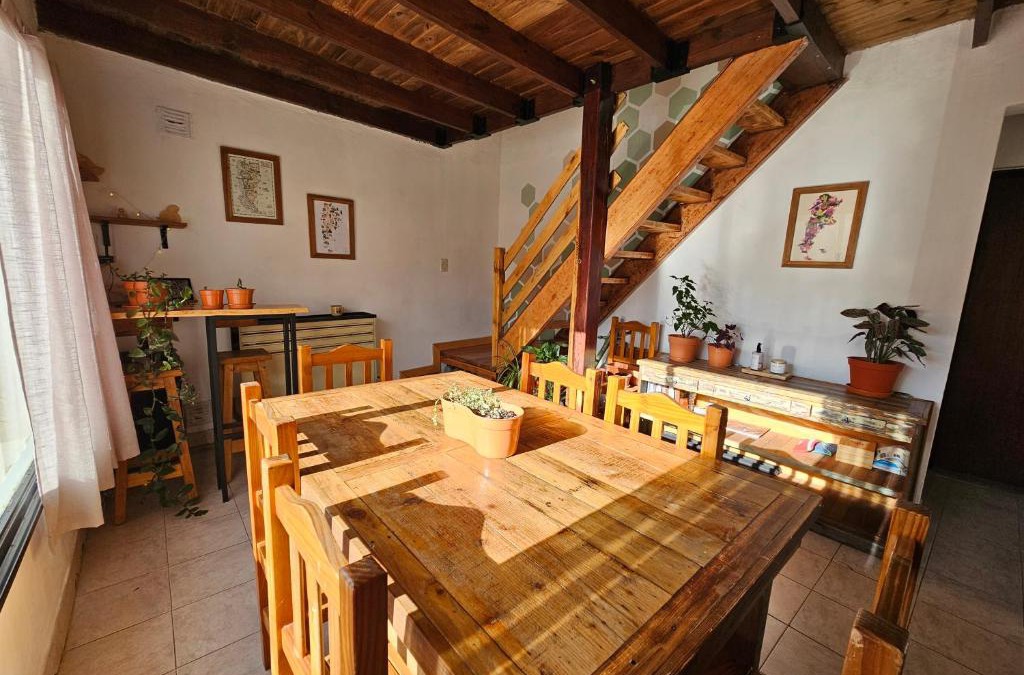 El Chalten House | Yellow House Cottage