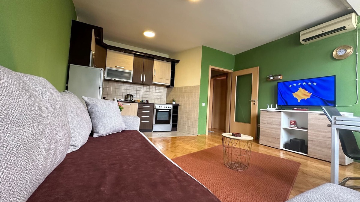 Pristina Apartment | Yellow Moon Hostel&Apartment
