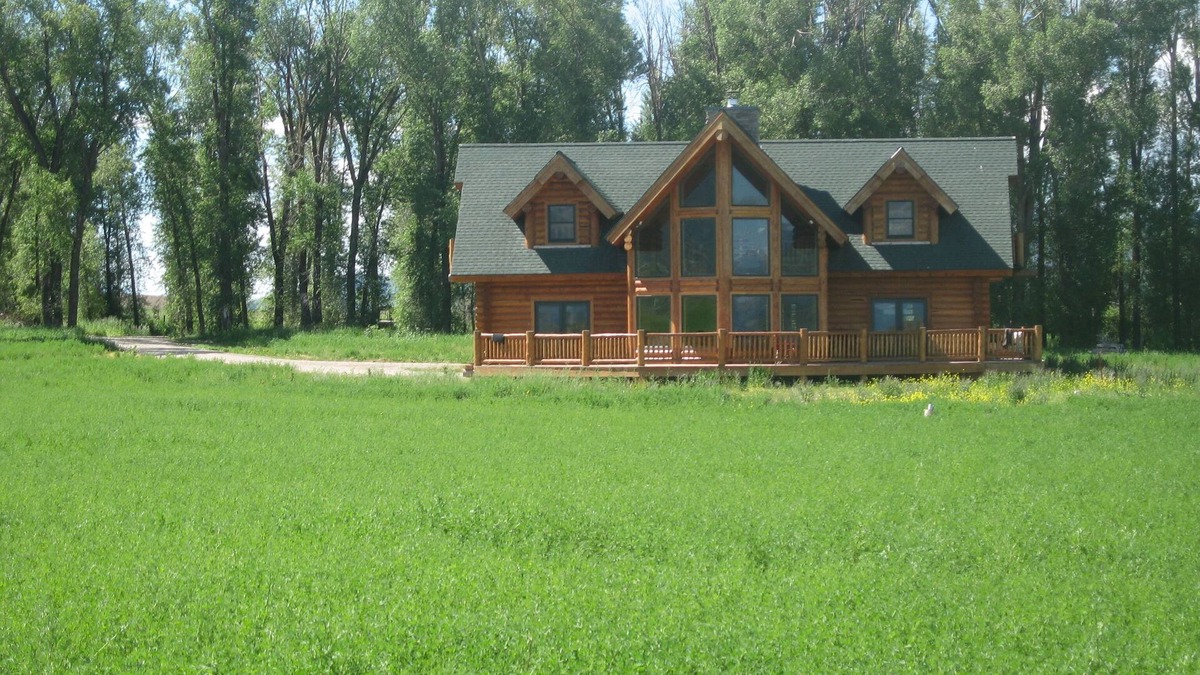 Freedom Cabin | Yellowstone, Grand Teton, Fish, Ski, Parks, Pets, Bike, Fire Pit,
