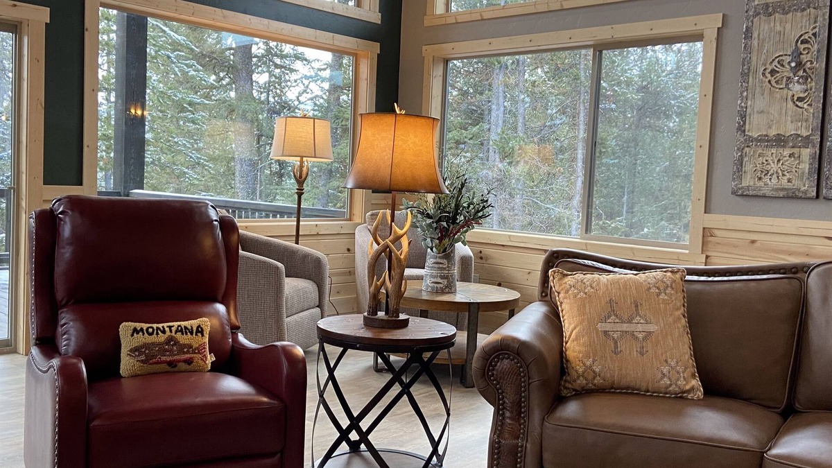 West Yellowstone Cabin | Yellowstone's LUXURY Cabin Retreat, w/Hot Tub! Ten Minutes from Yellowstone NP!