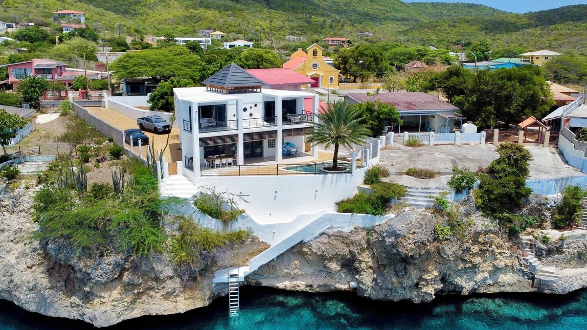 Lagun Villa | Yemaya Villa Curaçao @Lagun -Oceanfront-pool-Wifi + With Private access to sea!