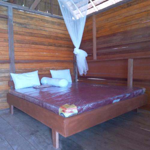 Pulau Fam House | YenBainut Homestay