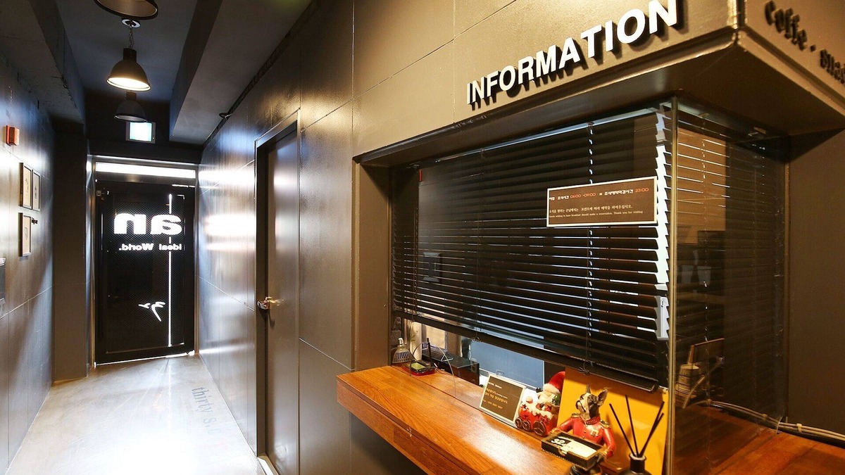 Yeongdong Hotel | Yeongdong 32 Days
