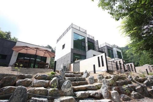 Gimsatgat House | Yeongwol Hieori Pension