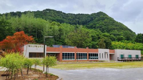 Yeongwol House | Yeongwol Taehwasan Village Experience Pension