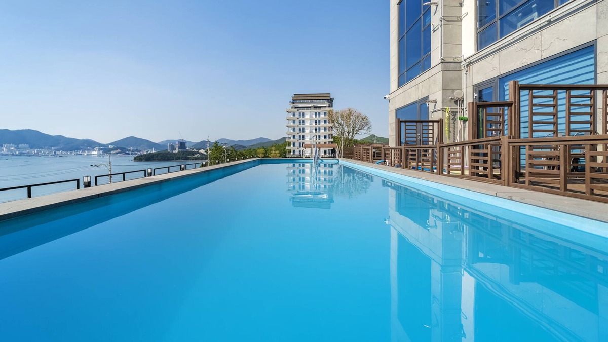 Dolsan-eup Condo | Yeosu Sunset Hostel and Pension
