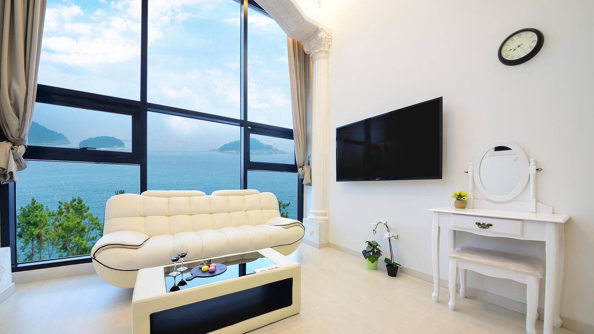 Musilmok House | Yeosu Tivoli Pension