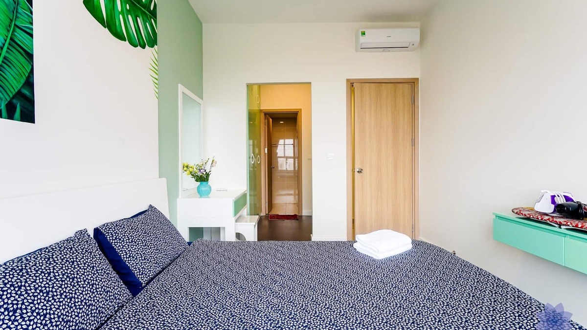 Phu Nhuan Apartment | Yesterday Once More, Airport Luxury Apts W/Free Gym & Pool
