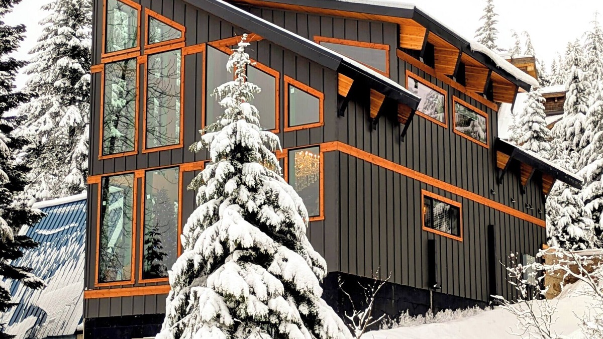 Snoqualmie Pass Ski Chalet | YETI Chalet - Winter & Summer Vacation HOT TUB