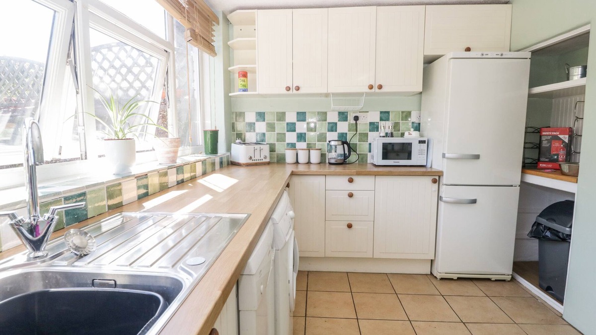 Gosforth Cottage | YEWBARROW, pet friendly, with open fire in Gosforth
