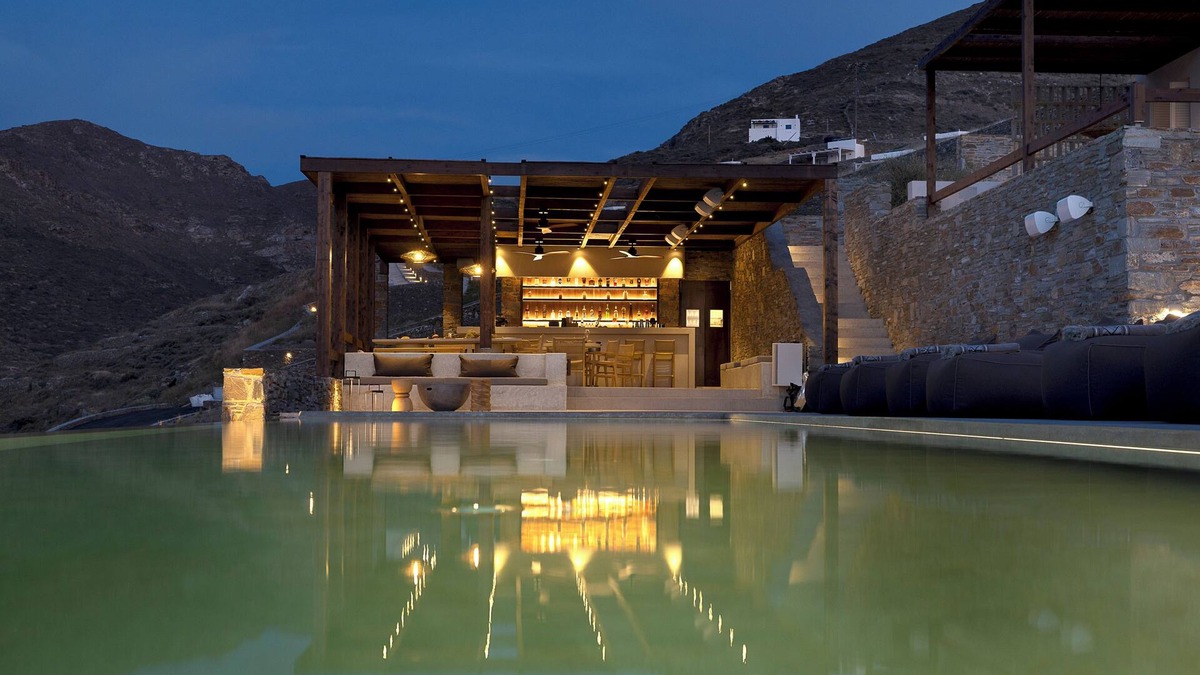 Kithnos Hotel | Yfes