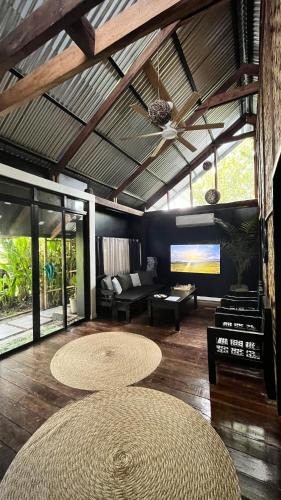 Catangnan House | Ying Yang House Catangnan