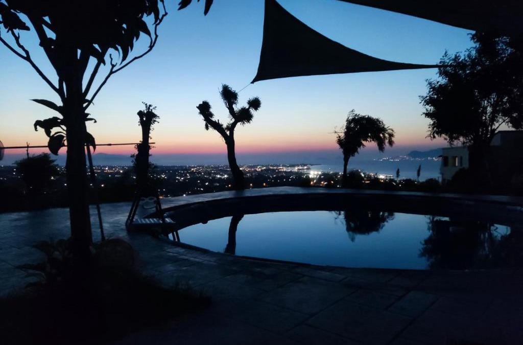 Psalidi Apartment | Yiorgos, amazing sunset view house