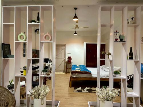 Karong Hotel | YJ Hillock Cottage Resort