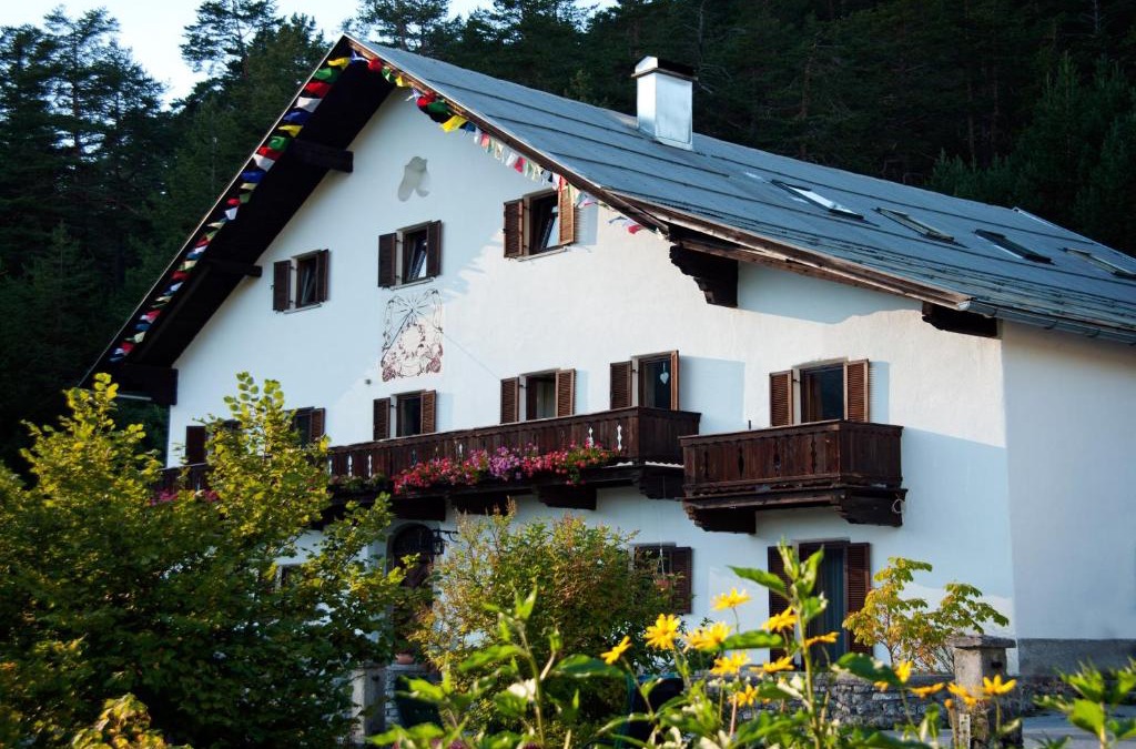 Nassereith Bed & Breakfast | Yoga Resort AlpenRetreat