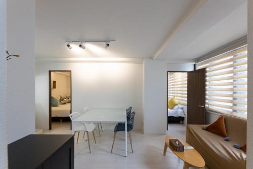 Higashishinsaibashi Apartment | Yoneyama 3F