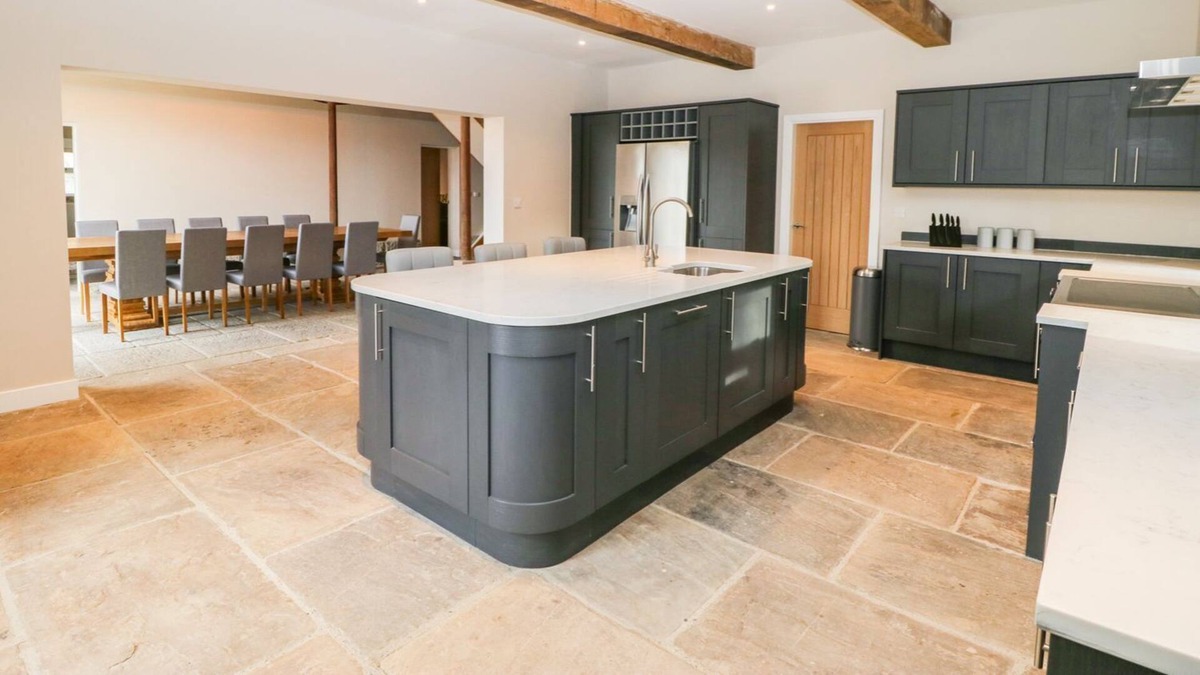 Rishworth House | Yorkshire Holiday Barn Friends and Families