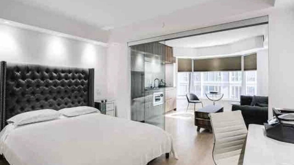 Bloor-Yorkville House | Yorkville Luxurious High-End Condominium