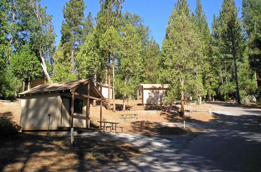 Harden Flat Resort | Yosemite Lakes Bunkhouse Cabin 27