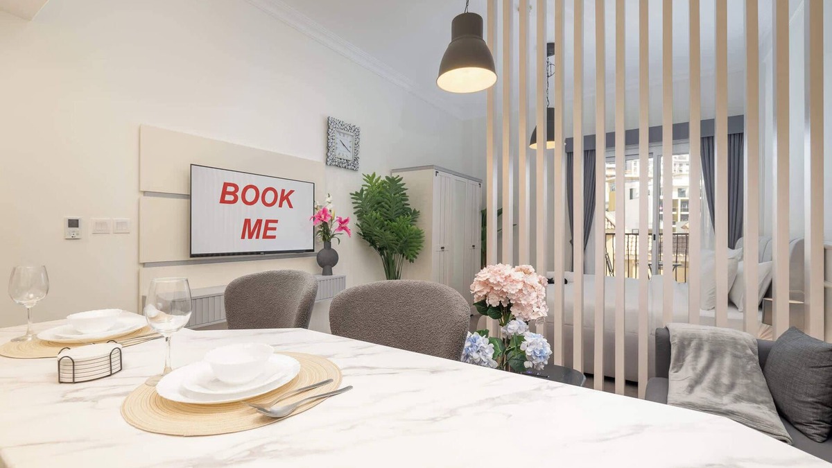 Jumeirah Village Circle Apartment | Your Dream Stay in JVC - Stylish Studio for 4!
