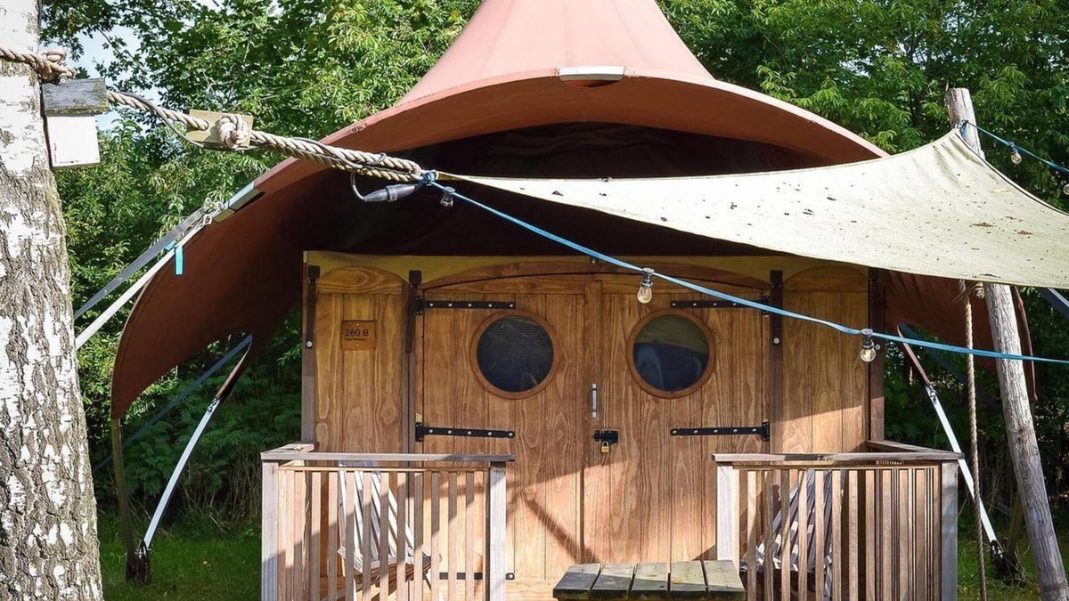 Zuna Cabin | You can dream away in this unique suite!