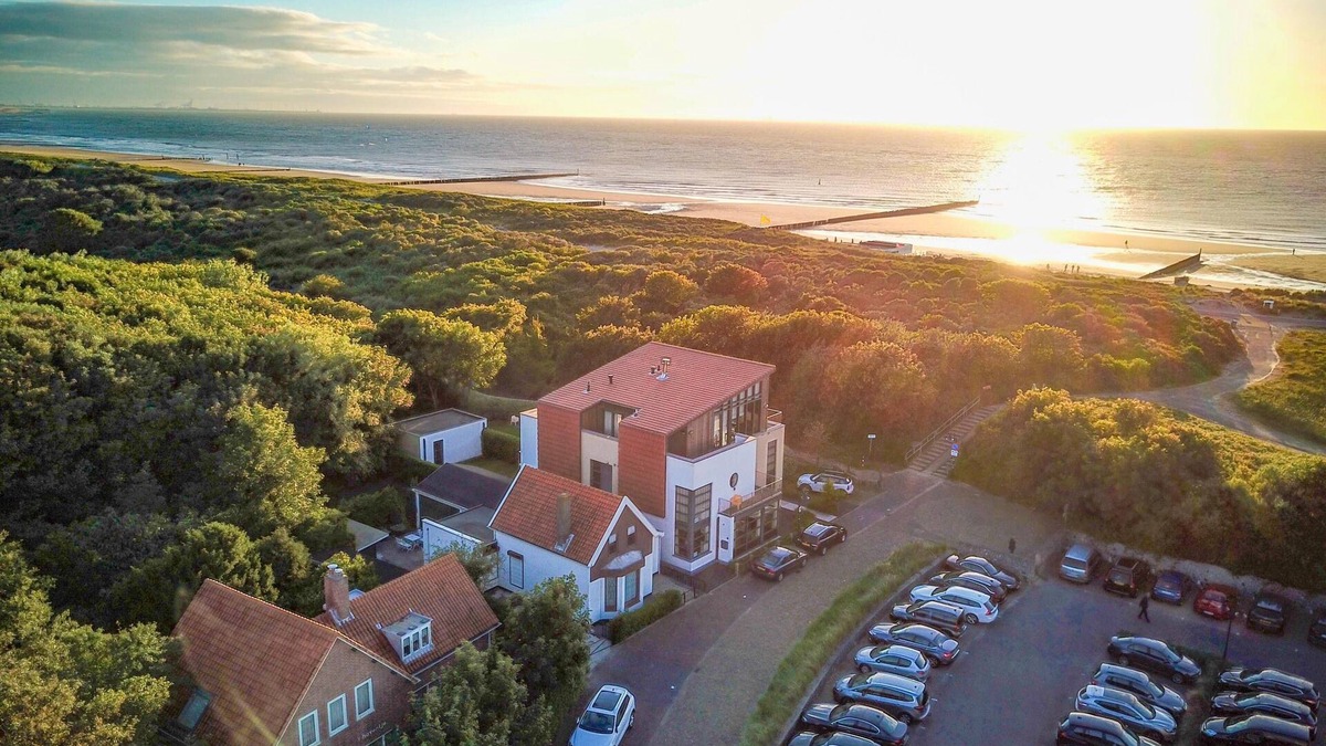 Cadzand-Bad Apartment | You couldn't be closer to the beach