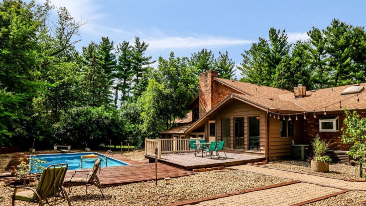 New Lenox Cabin | You Favorite Vacation Spot in New Lenox