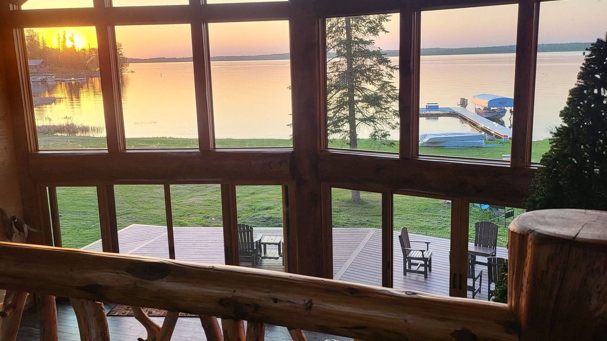 Walker House | You've seen the rest now check out the best! Premier property on Leech lake