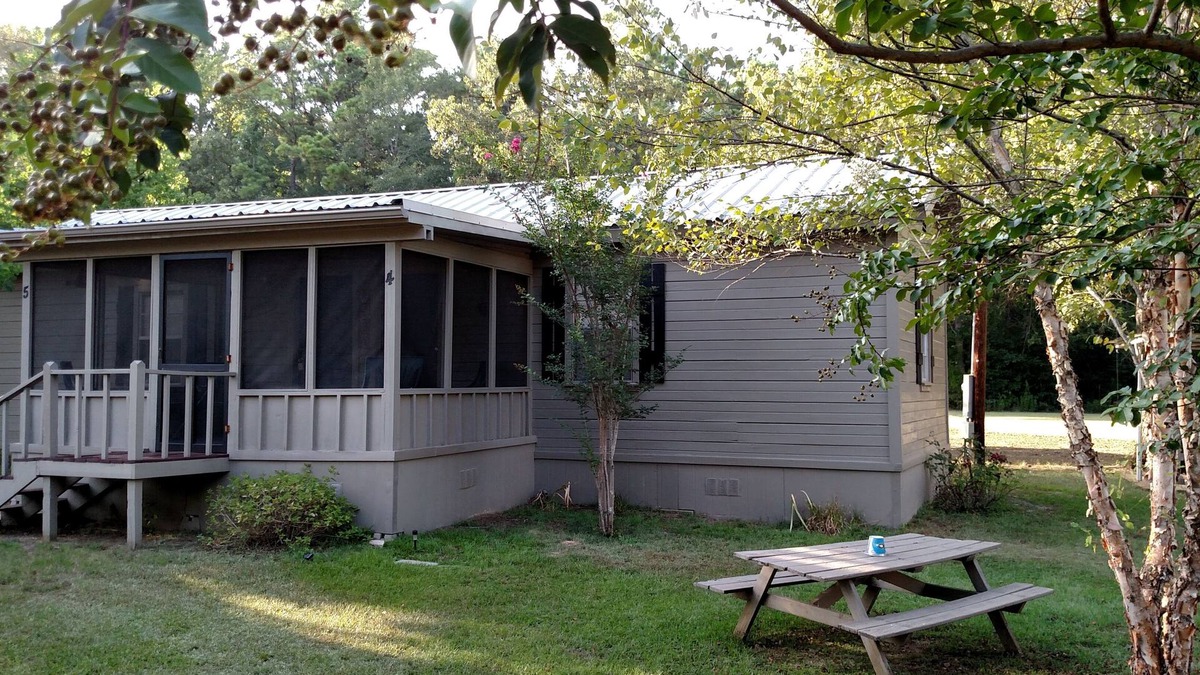 Bronson Cabin | You will love this quaint cabin on Lake Sam Rayburn, Tx -#4
