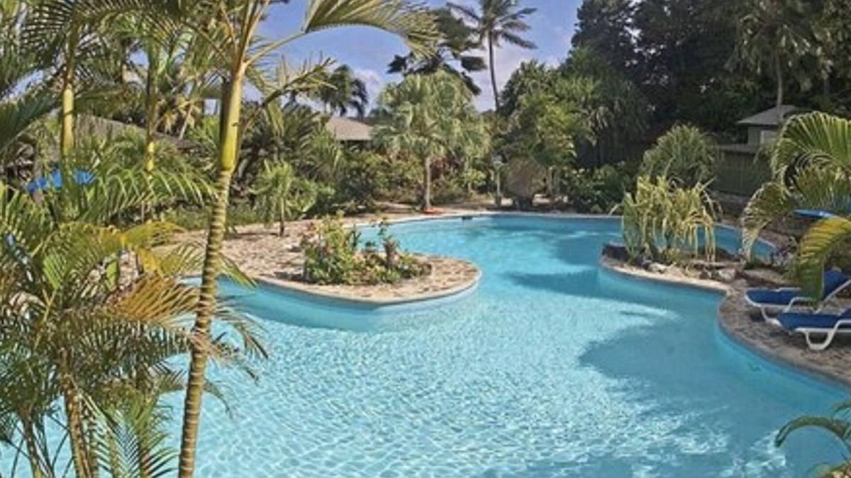 Young Island Resort | Young Island Resort