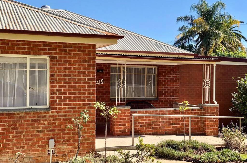 South Albury House | Young Olive