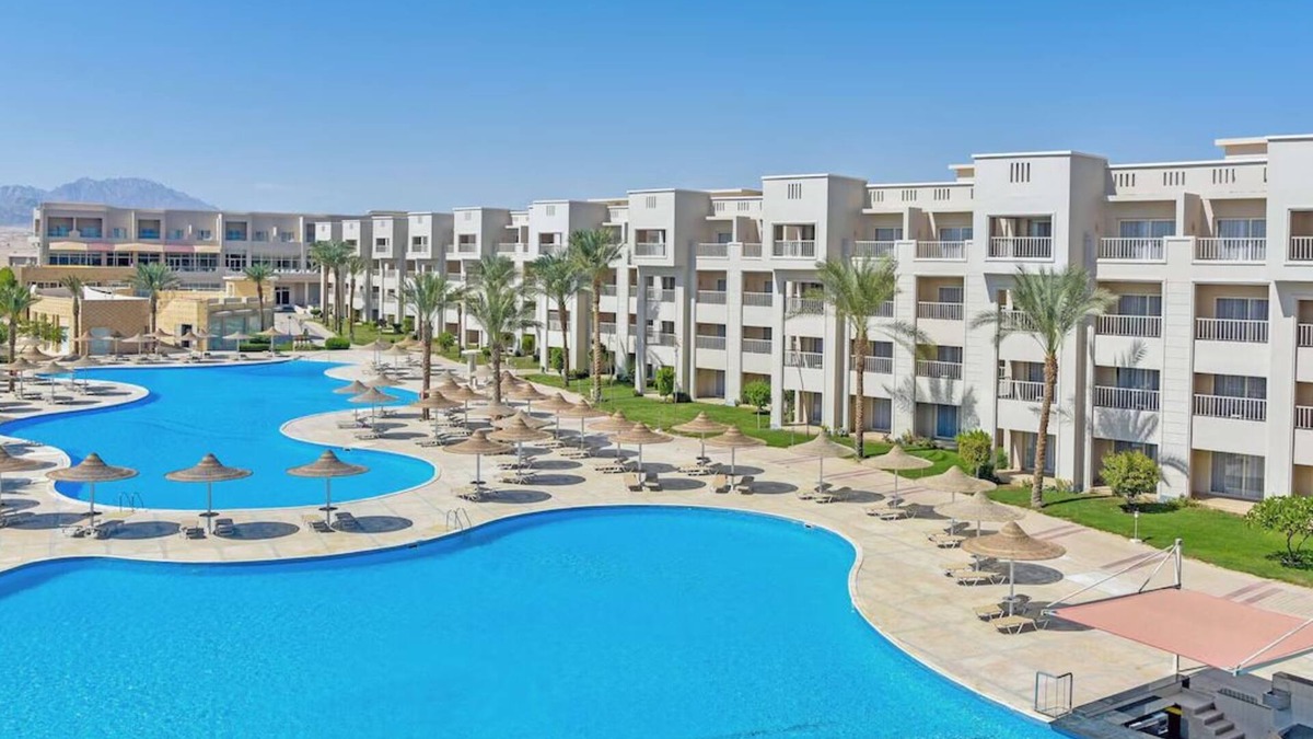 Soma Bay House | Your All-Inclusive Oasis with Pool, Spa & Water Adventures
