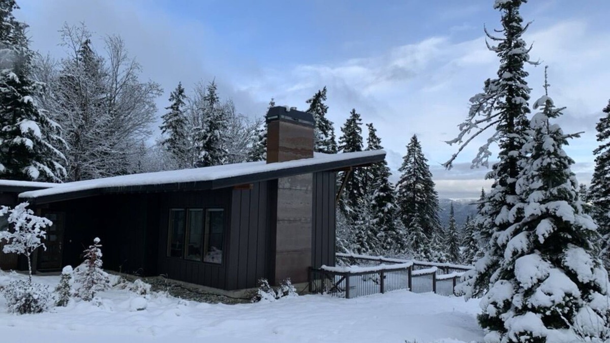 Cle Elum Cabin | Your All-Season Haven: Luxury Meets Adventure in Nature's Playground