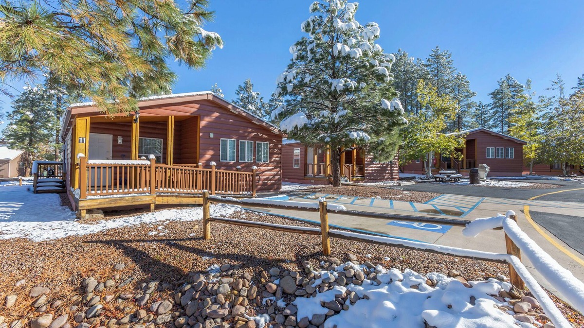 Pinetop Resort | Your Arizona Adventure Starts Here! 2 Spacious Units, Peaceful Property