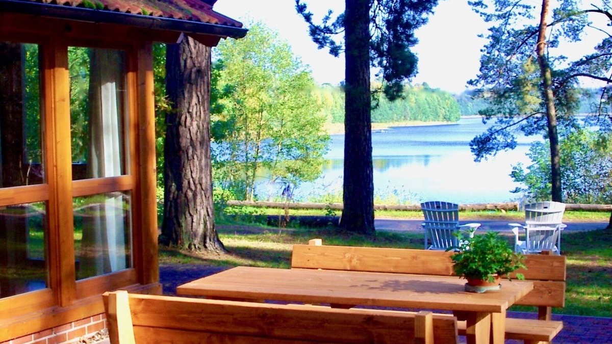 Rutenberg House | Your beautiful house on the lake with a fireplace, sauna and great lake view! With e-charging station