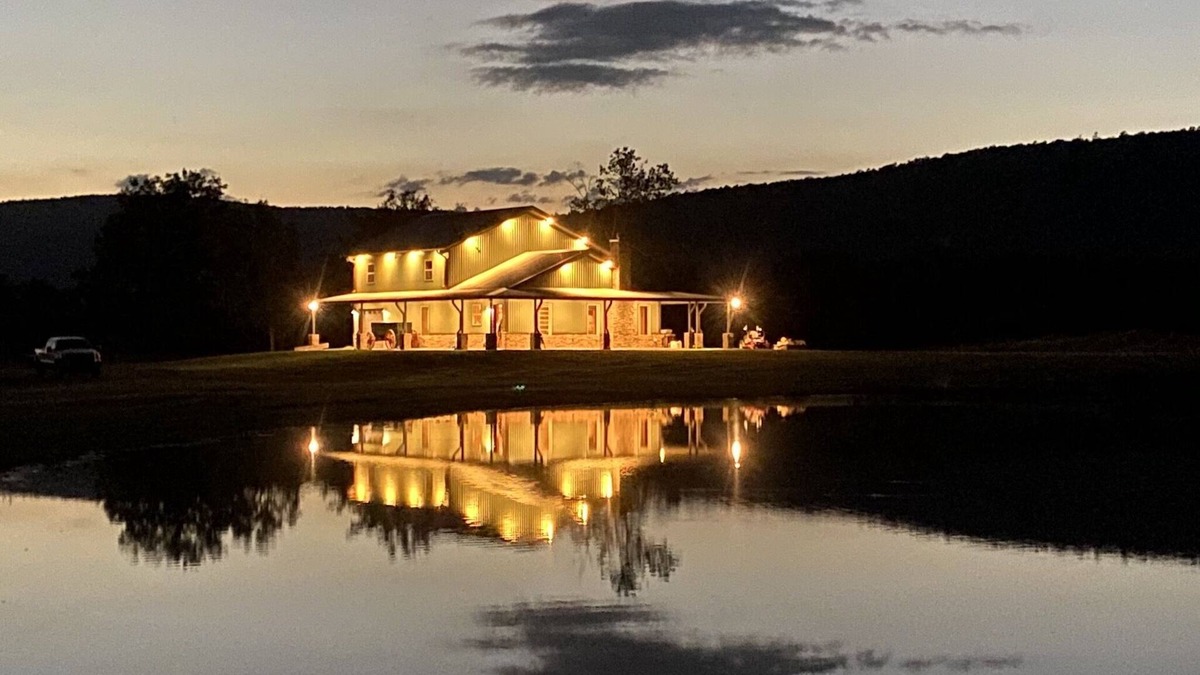 Clayton Cabin | Your Cabin in the Mountains Awaits (1836 Ranch)