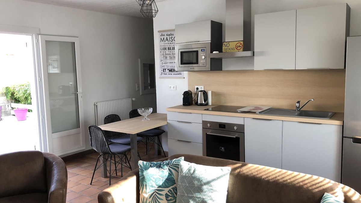 Milly-la-Foret Apartment | Your charming cottage in Essonne