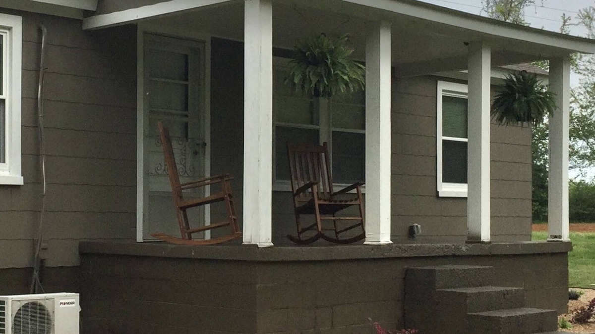 Rogersville House | Your country home away from home!
