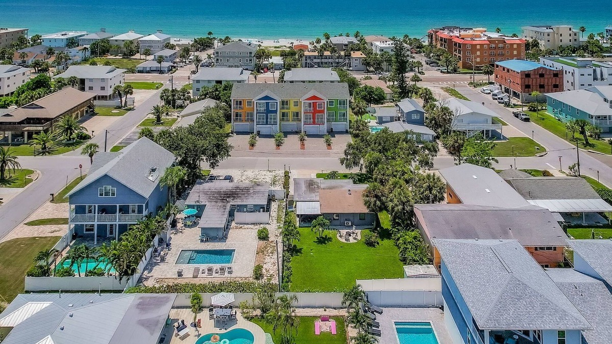 Indian Rocks Beach House | Your Cozy Beach Retreat Just 5 Minutes from the Sand!